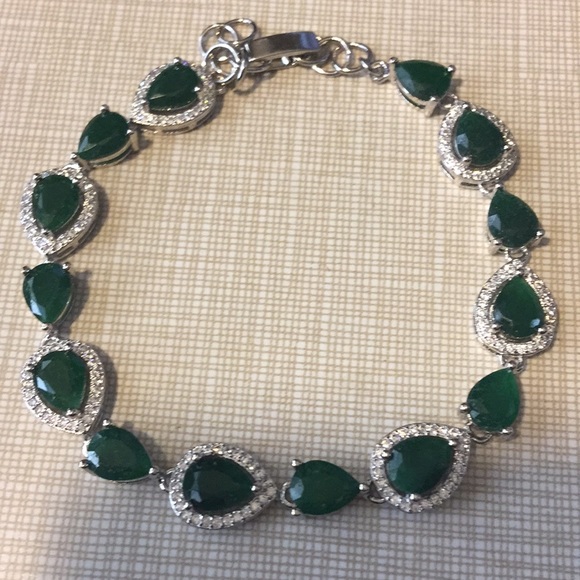 Jewelry - Gorg Natural untreated rough emerald bracelet